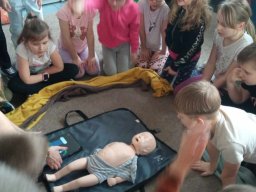 b_1024_768_0_00_images_2023_2024_Swietlica_Pierwsza_pomoc_428668240_863738732220743_8602771381366462301_n